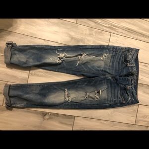 High waisted ripped jeans